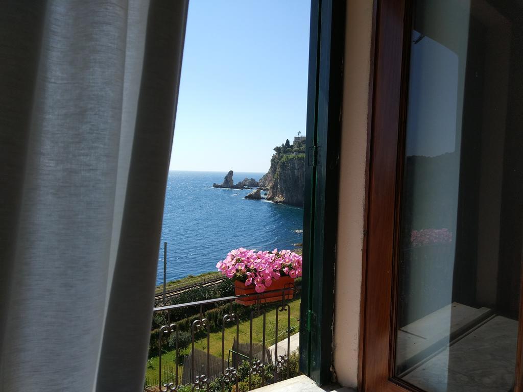 Isola Bella - Rooms Il Pescatore Taormina Ngoại thất bức ảnh